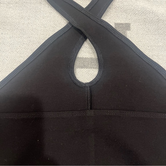 Aritzia Sunday best halter top - Picture 5 of 7